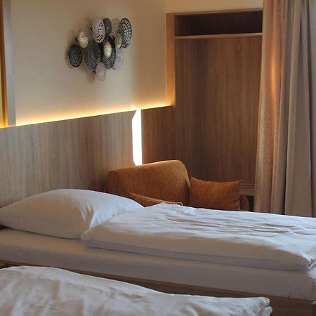 Burghotel Schoene Aussicht Bauer Gmbh Winnenden Exteriör bild